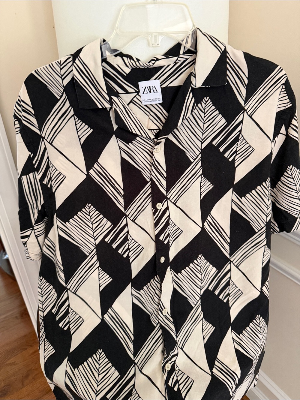 ZARA Black & Cream Geometric-Print Short Sleeve Button-Down Shirt